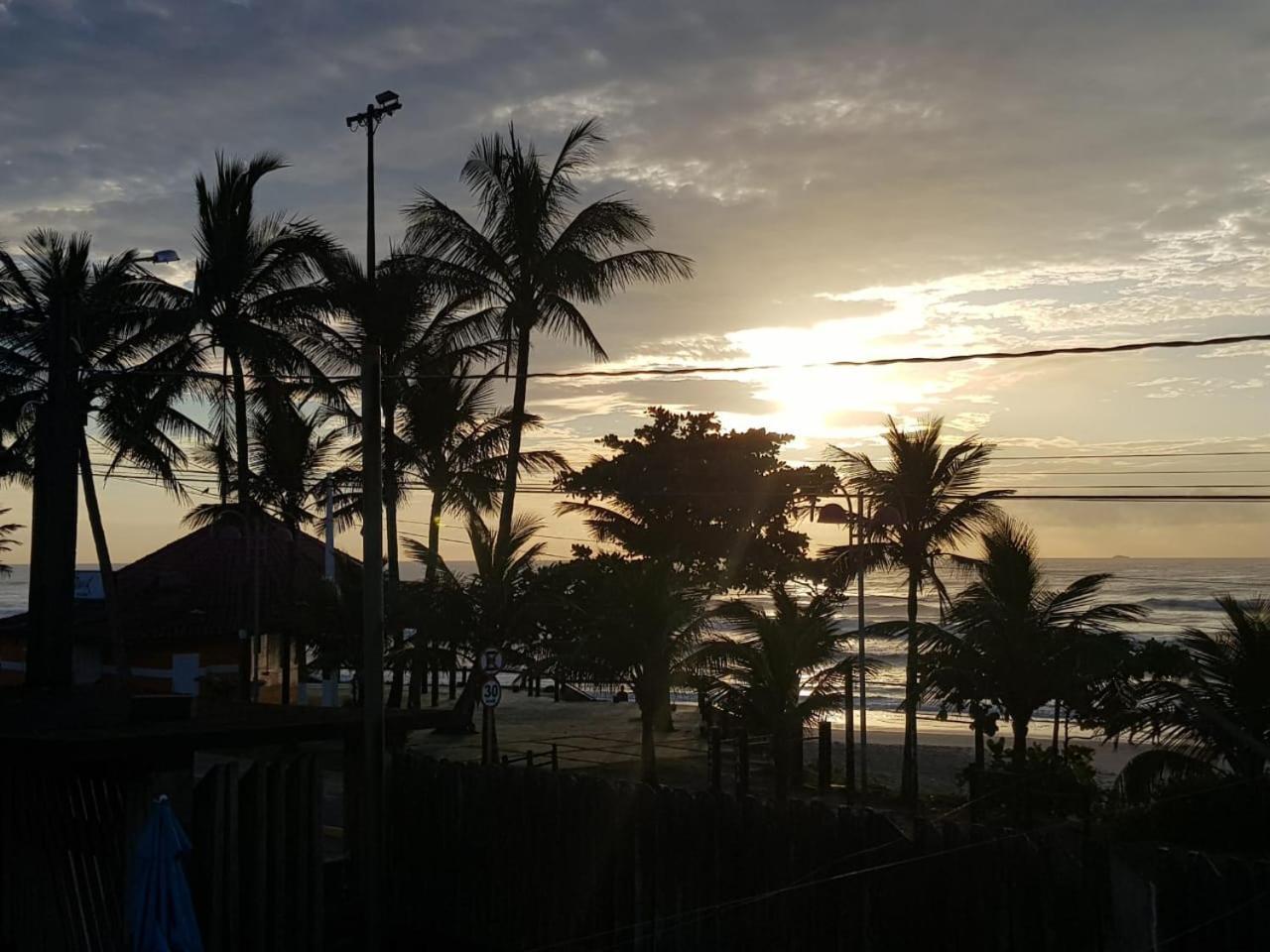 Pousada Elegance Beira Mar Itanhaém Esterno foto